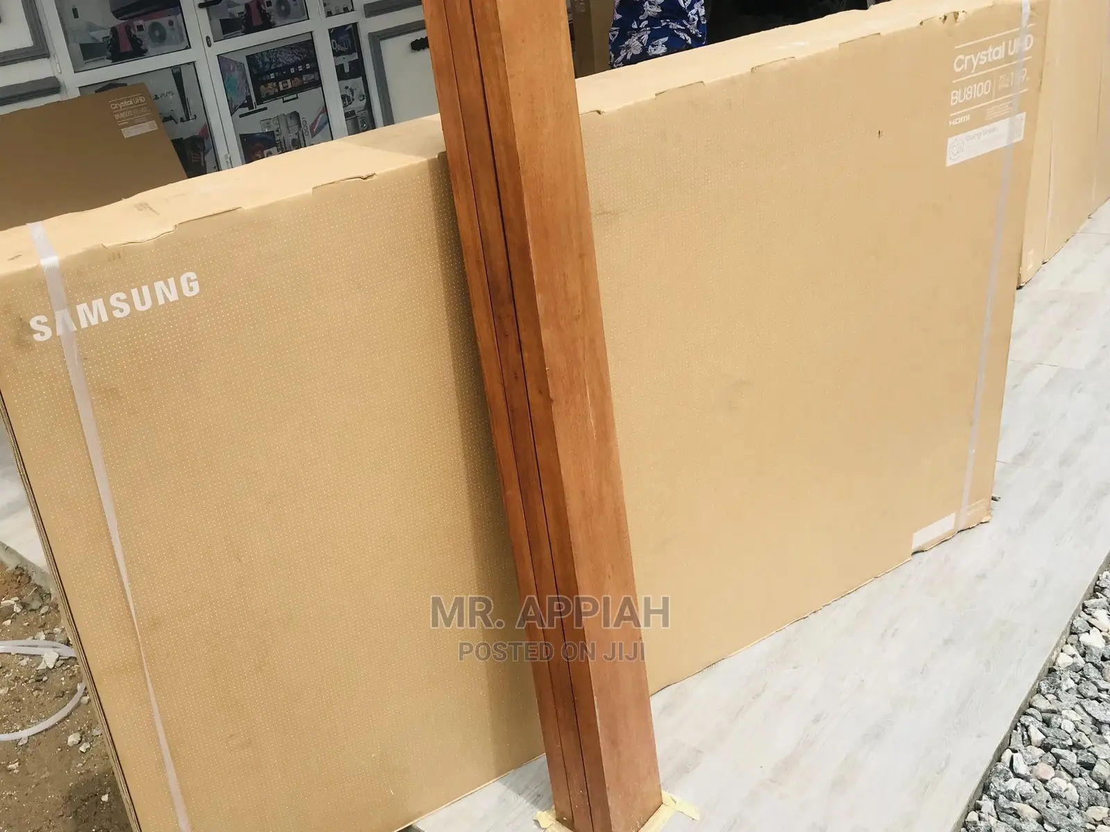 Crystal UHD HDR Smart Television 75bu8100