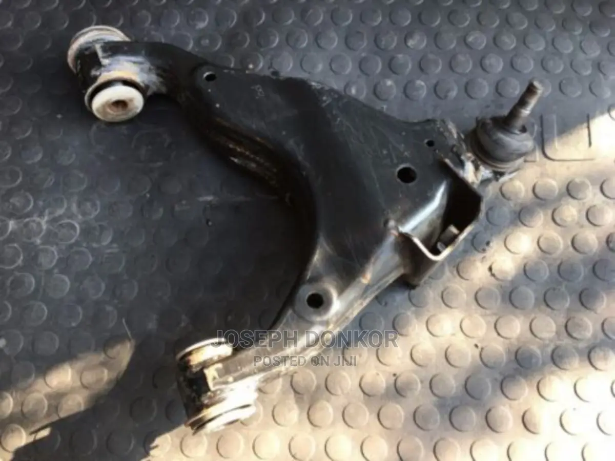Land Cruiser Lower Arm 2012,2013,2014