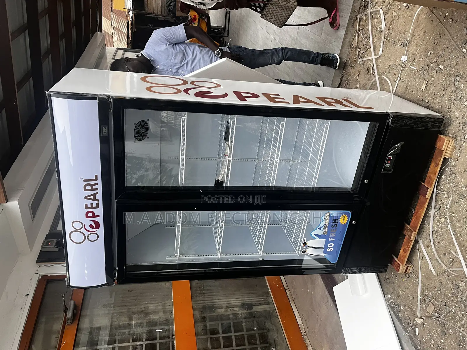 Pearl Transparent 600 Litres Upright Showcase Fridge