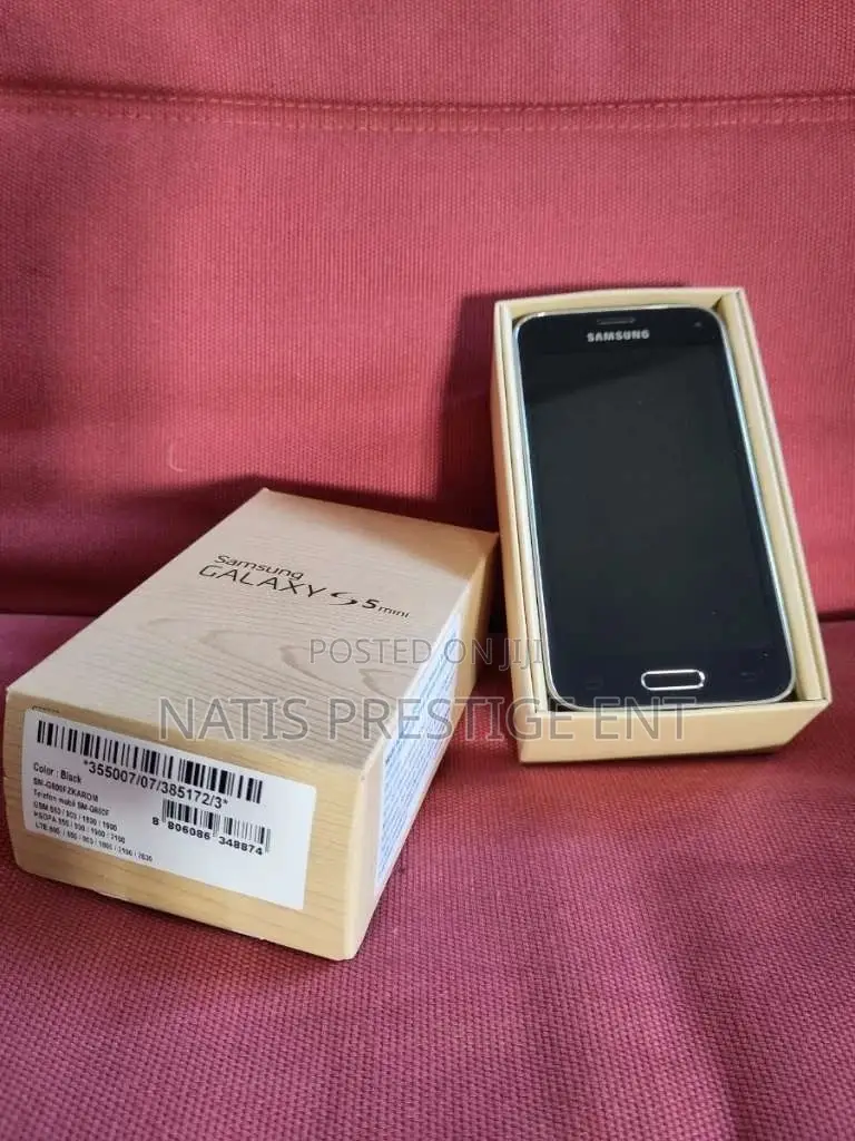 New Samsung Galaxy S5 16 GB Black