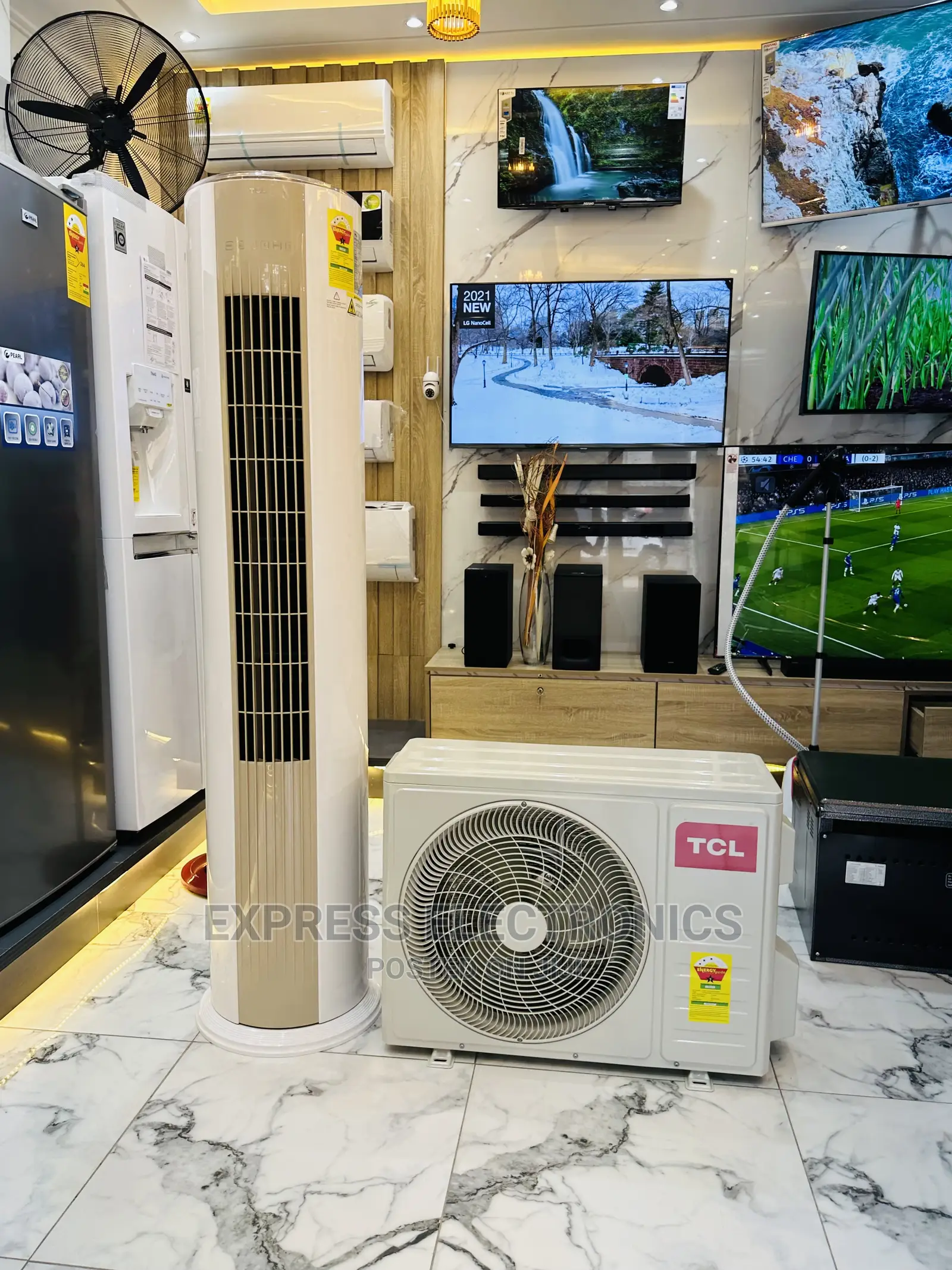 Compact and Simple Design TCL 2.5hp Split Standing AC
