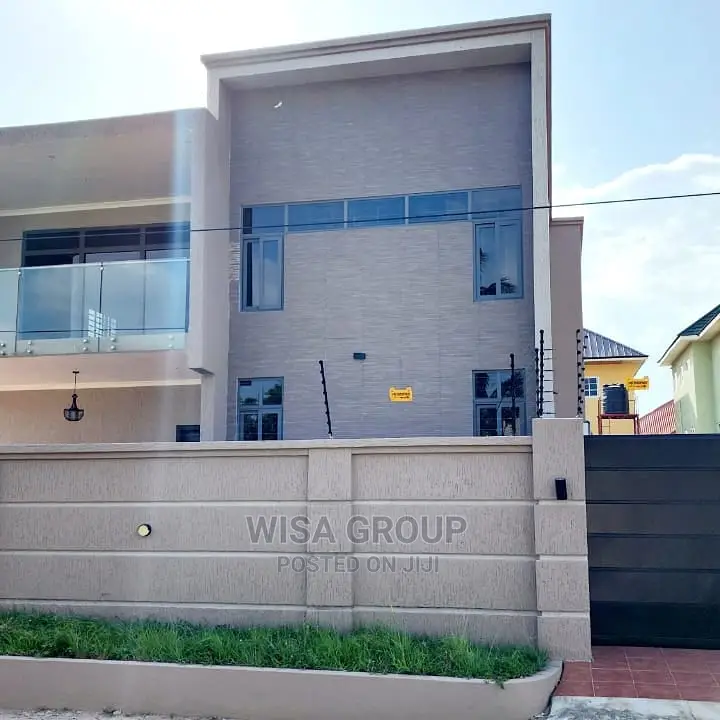 4bdrm Apartment in Accra Metropolitan for Rent