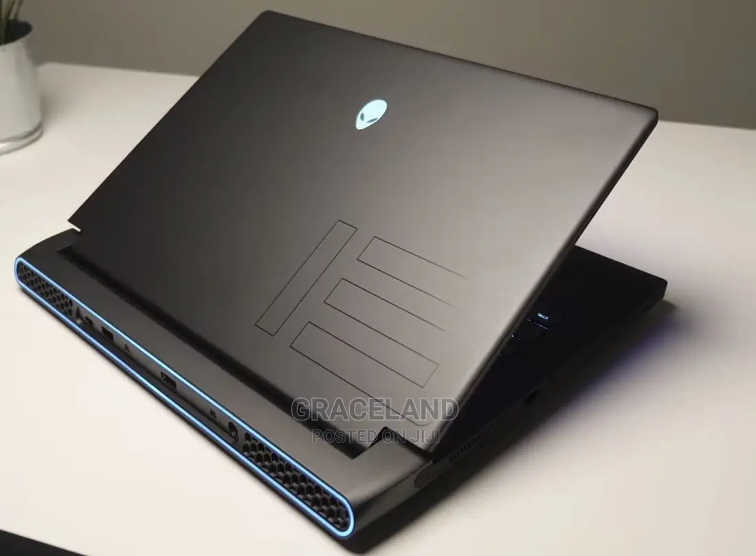 New Laptop Dell Alienware M15 R7 16GB AMD Ryzen 7 SSD 512GB