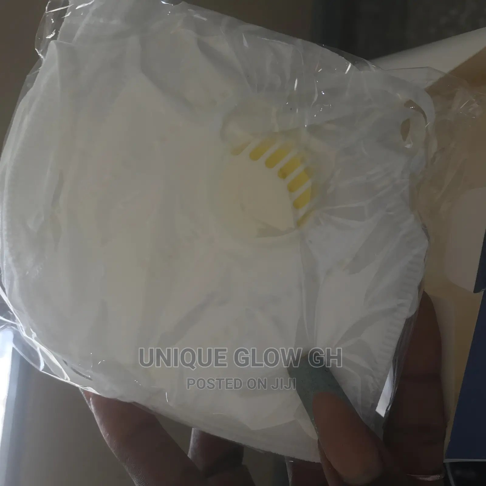 Plain White KN95 Nosemask Facemask With Valve (Respirator)