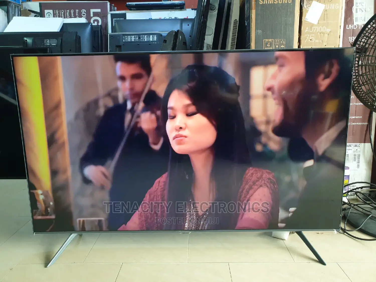 55"Crystal Uhd/HDR Samsung Smart Satellite Tv