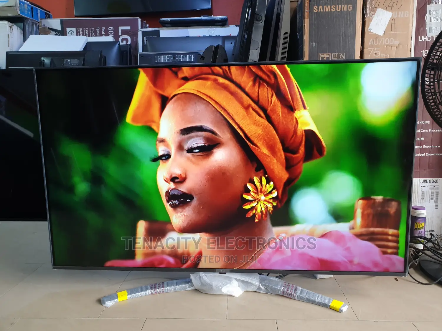 Lg Uhd HDR 55"Inches Edgeless Smart Satellite Tv