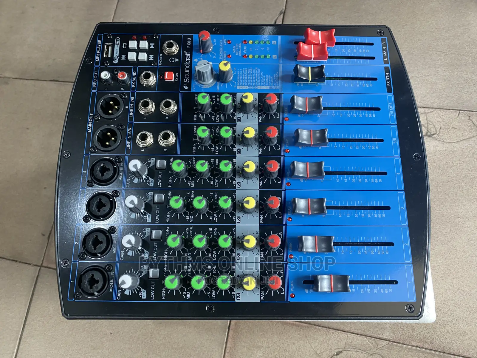 Soundcraft 8channels Mixer (FX8