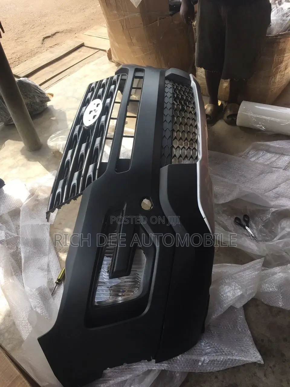 Ford Explorer 2017 Front Bumper Complete