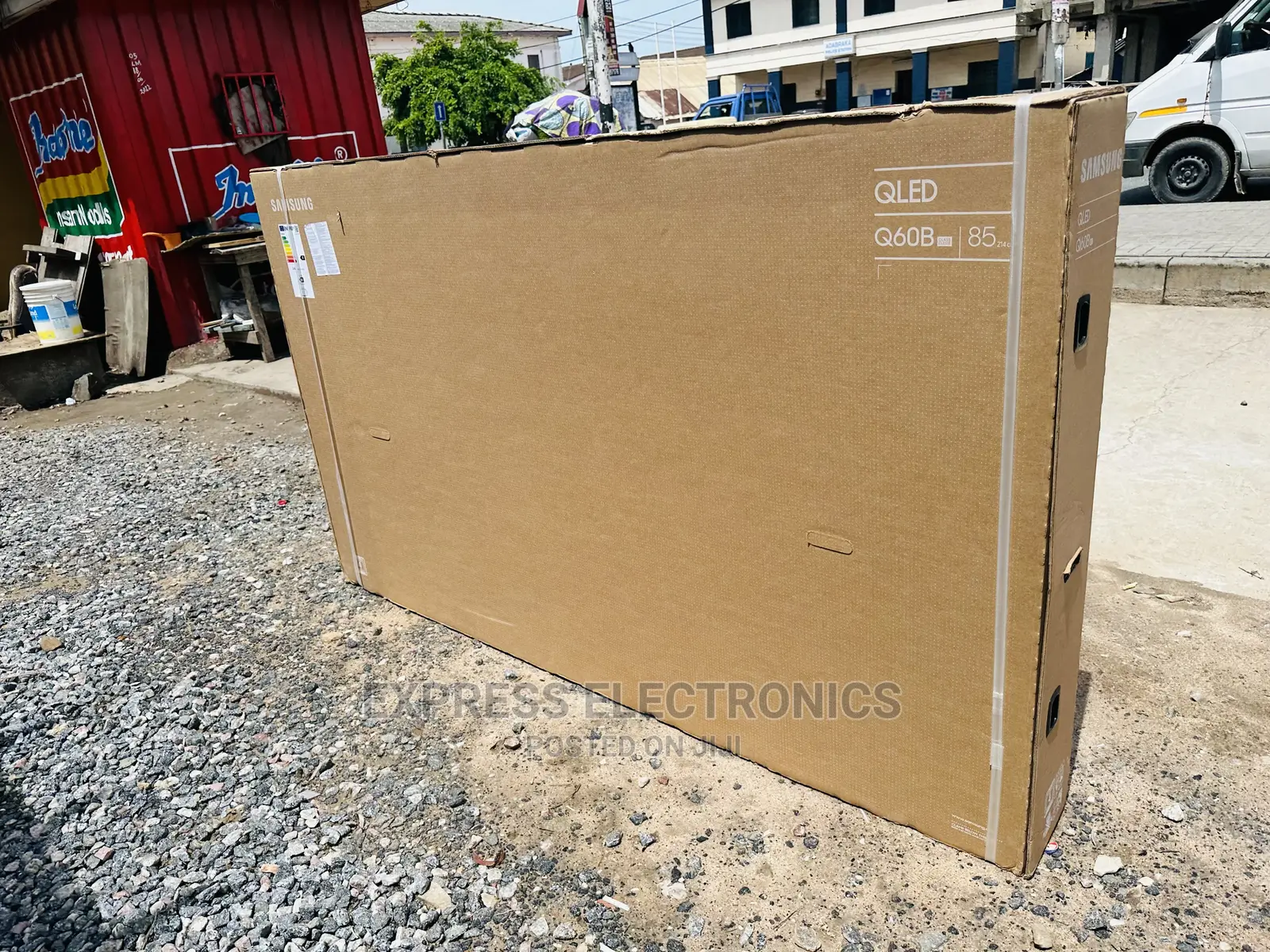 Vivid Clear Pictures UHD 85Q60B Samsung QLED Tv