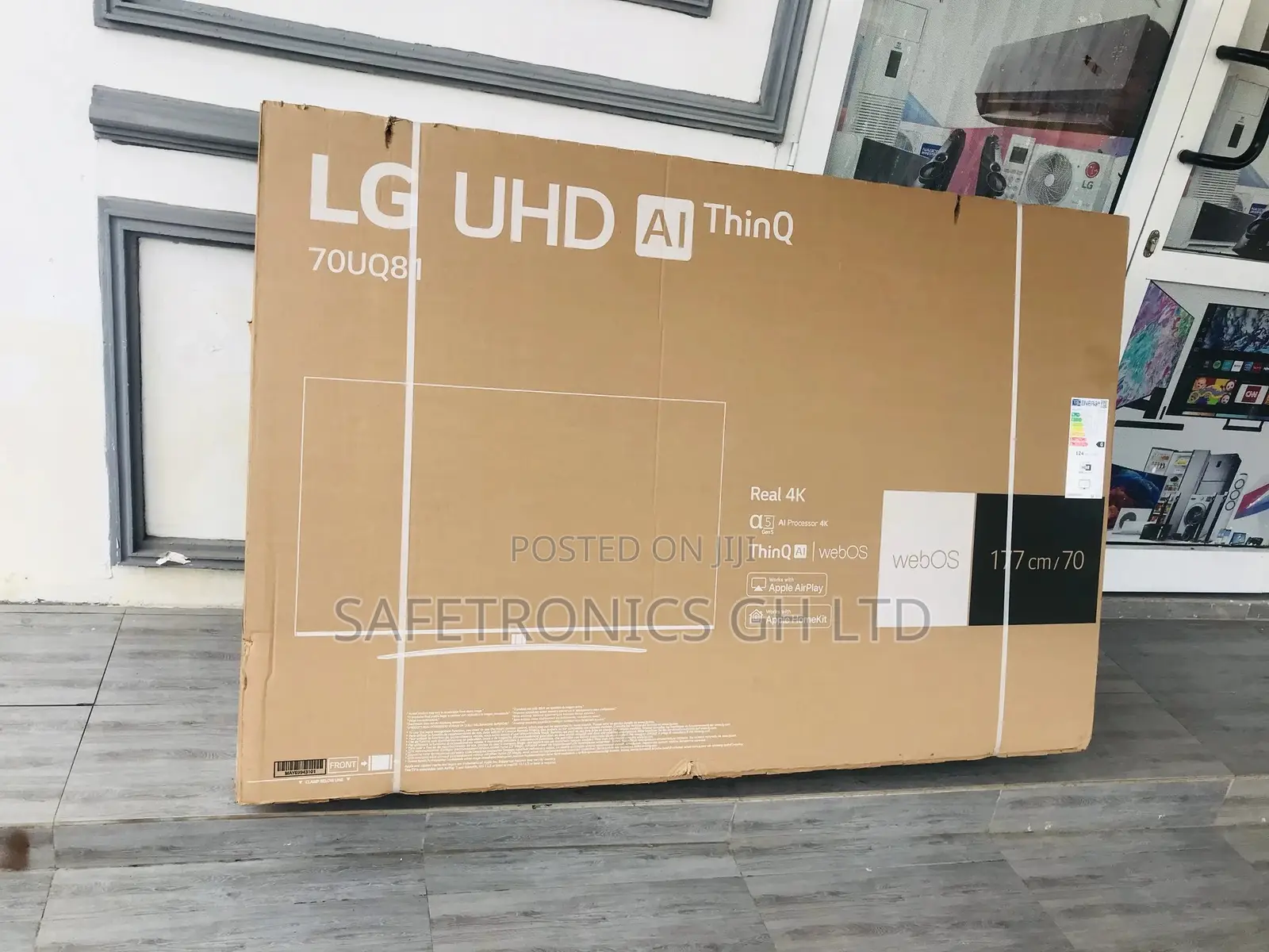 Unique LG LED Uq81 70'' Smart TV Uhd