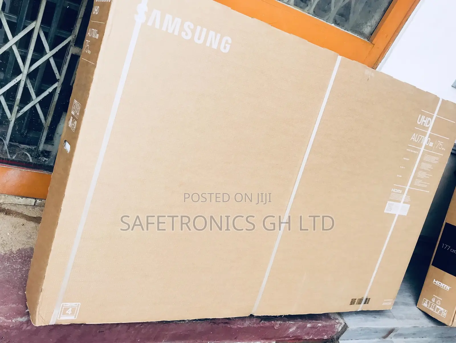 LED Crystal UHD Samsung 75 Inches AU7172