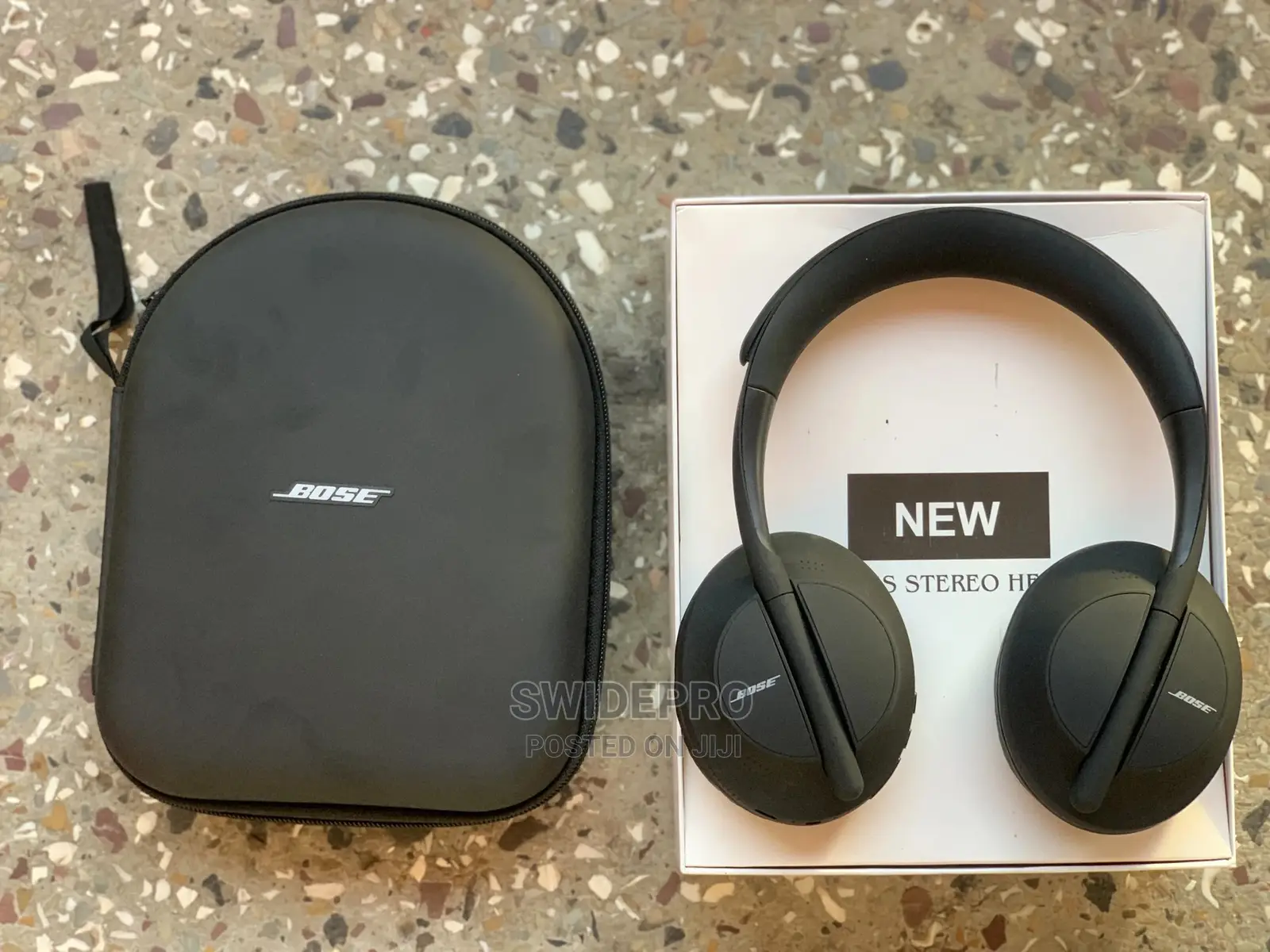 Bose 700 Headset With Pouch
