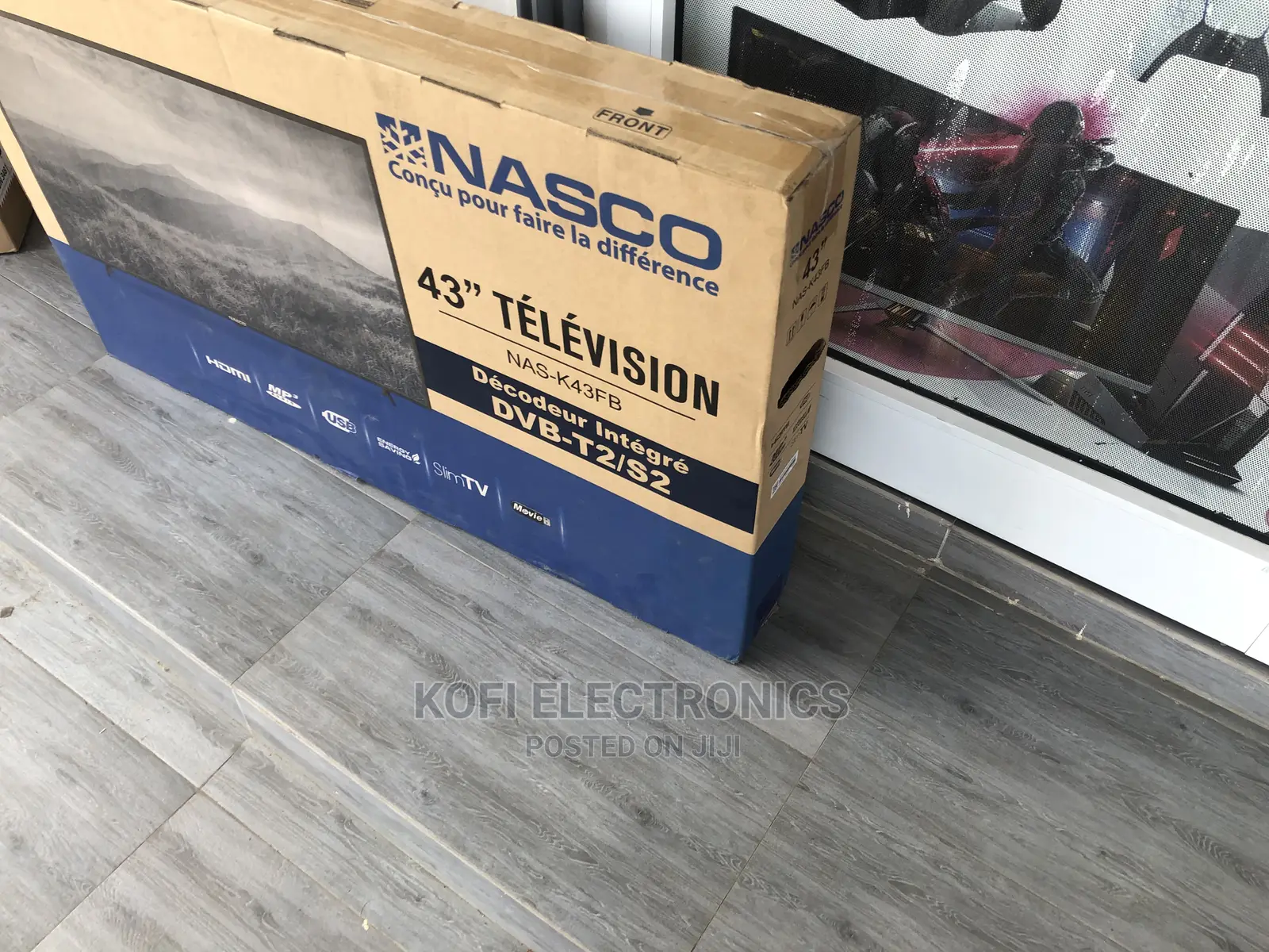 Nasco 43" LED Full HD Satellite TV + Wall Mount
