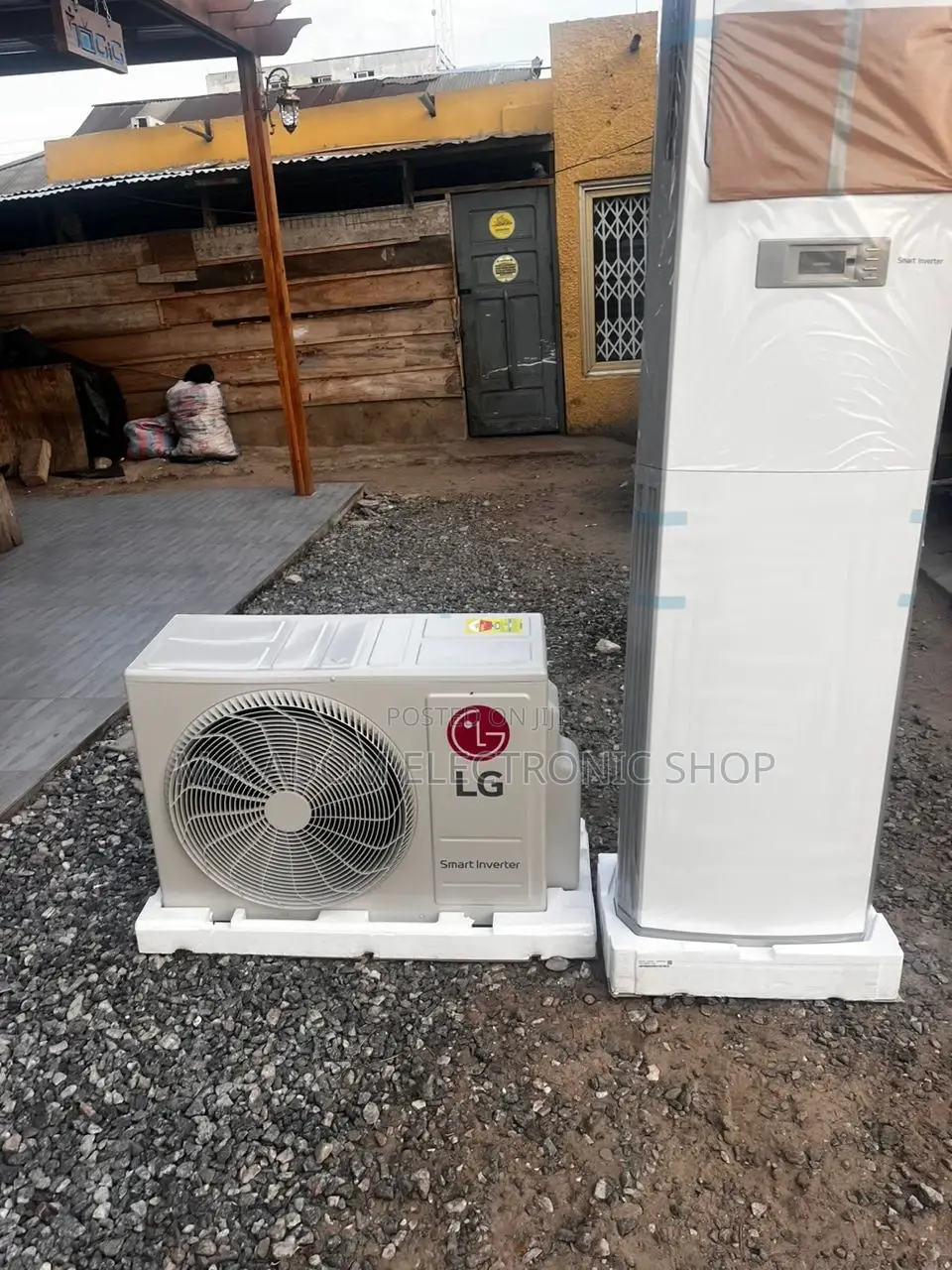 Come by LG 2 HP Floor Standing Dual Inverter AC AP Q18GS1S1