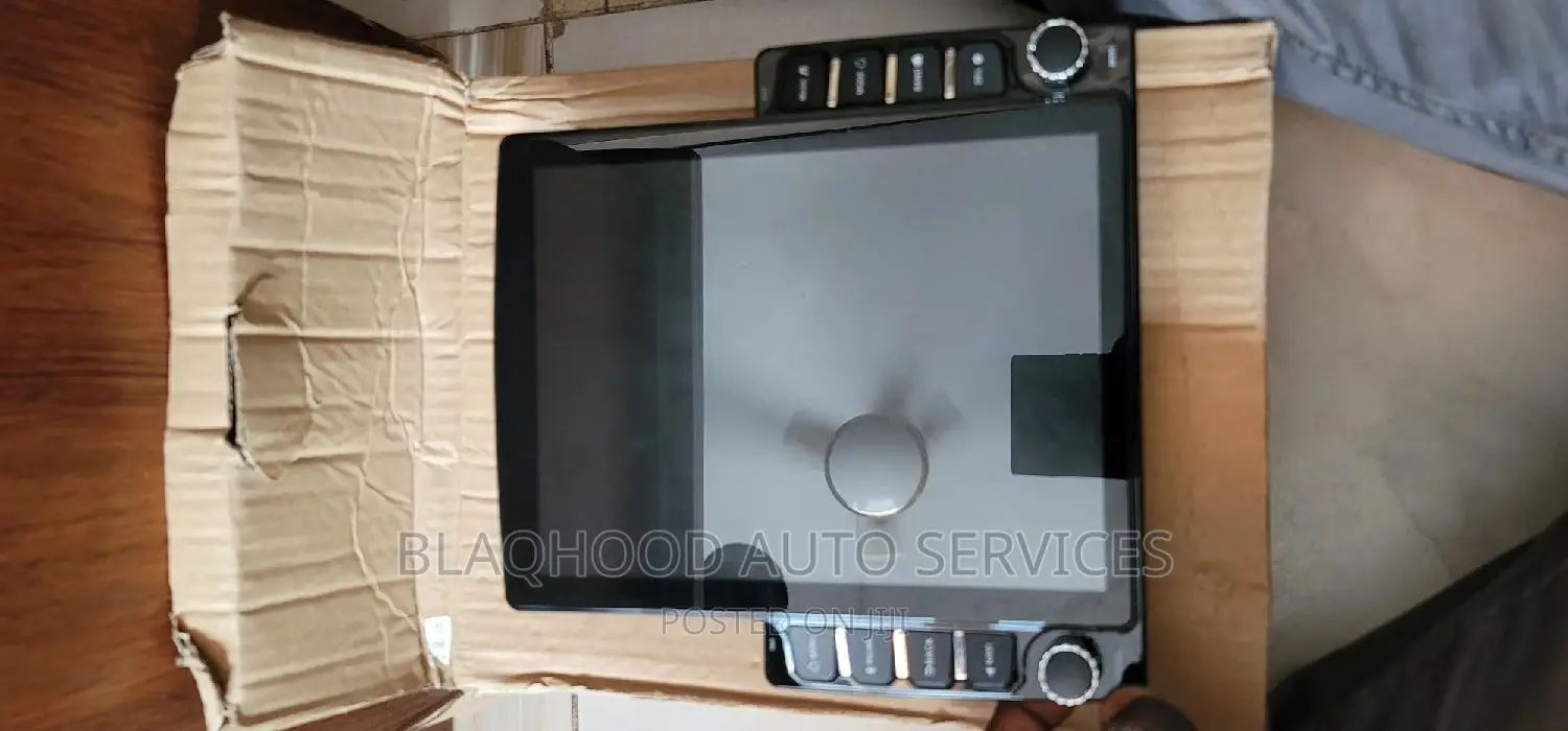 Universal Full Screen TESLA Android Car System Available