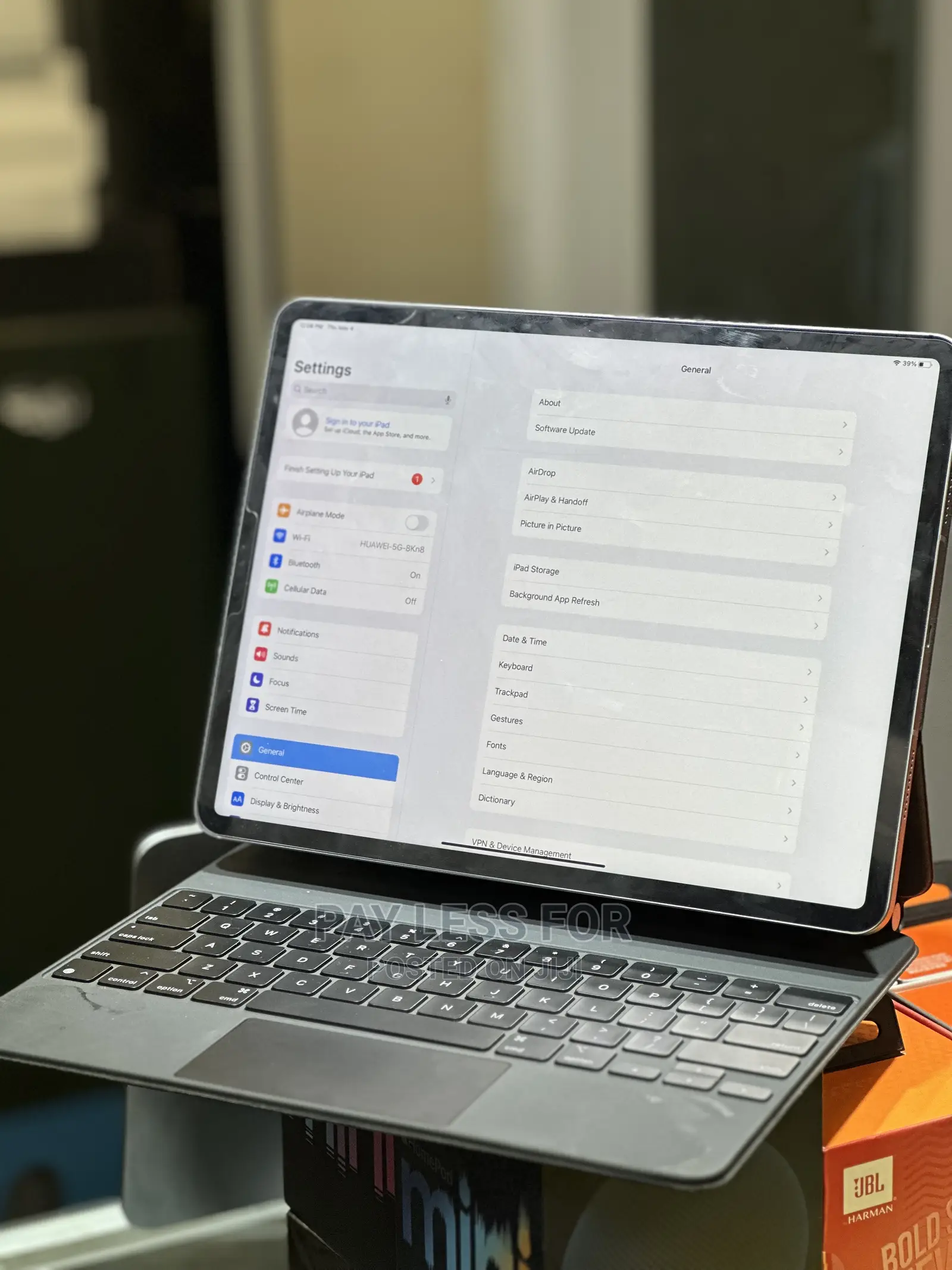 Apple iPad Pro 12.9 (2022) 128 GB Gray