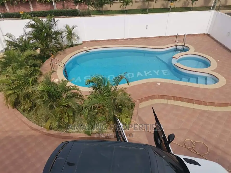 5bdrm House in East Legon, Spintex for Sale