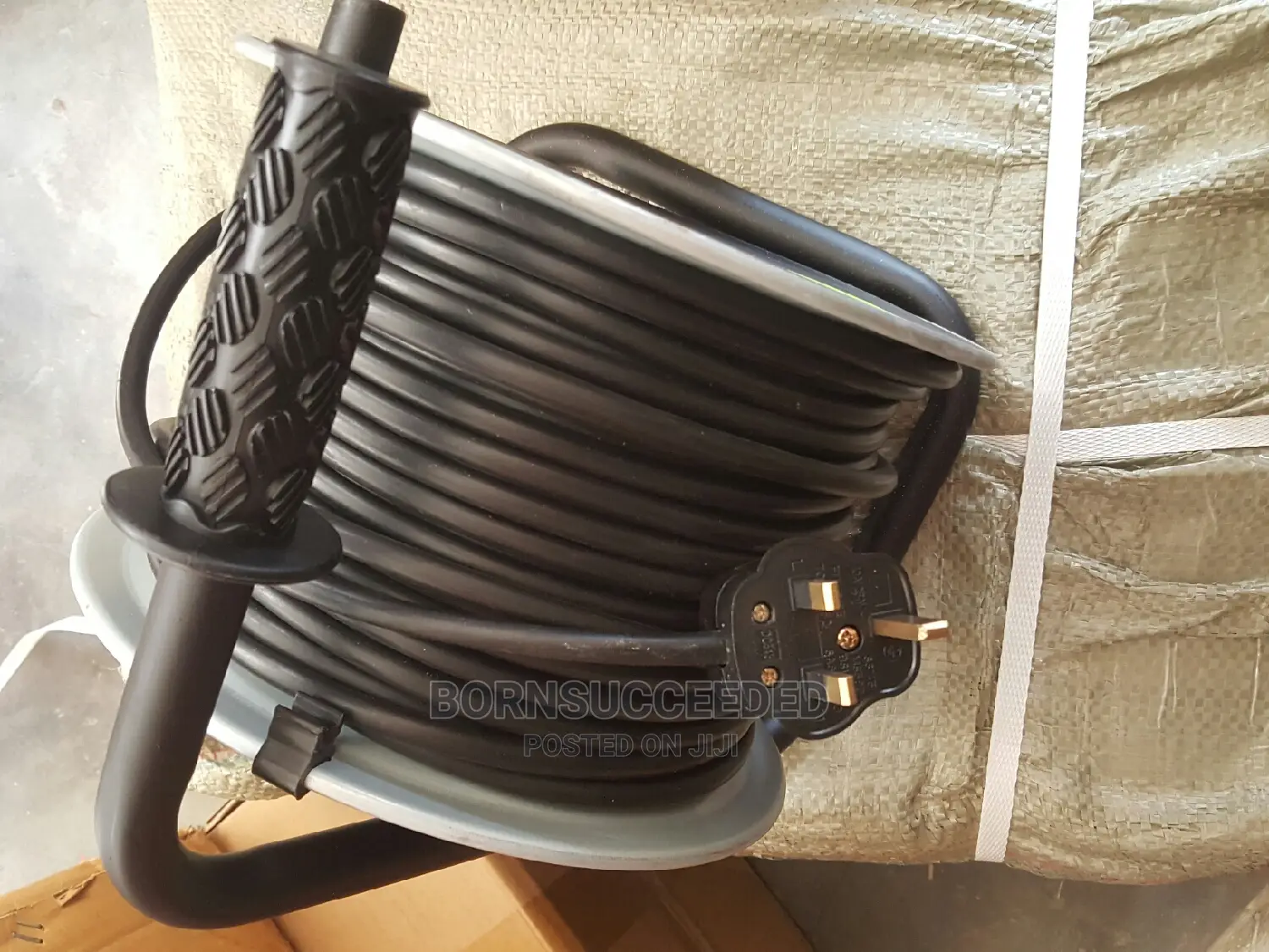 2.5mm Large 13 Amp 50m Heavy Duty Extension Reel 3600w Rated
