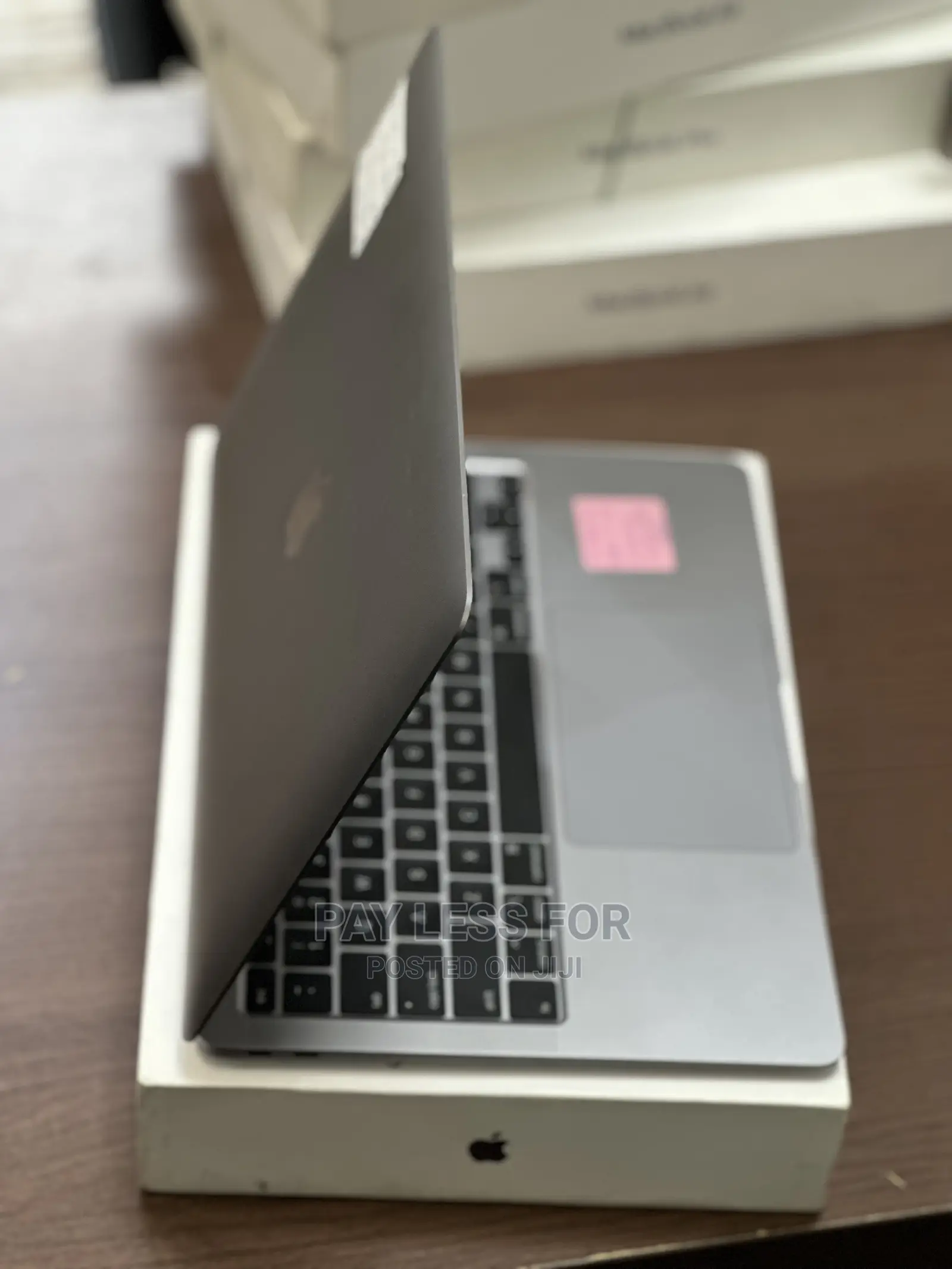 Laptop Apple MacBook Air 2020 16GB Intel Core I7 SSD 256GB