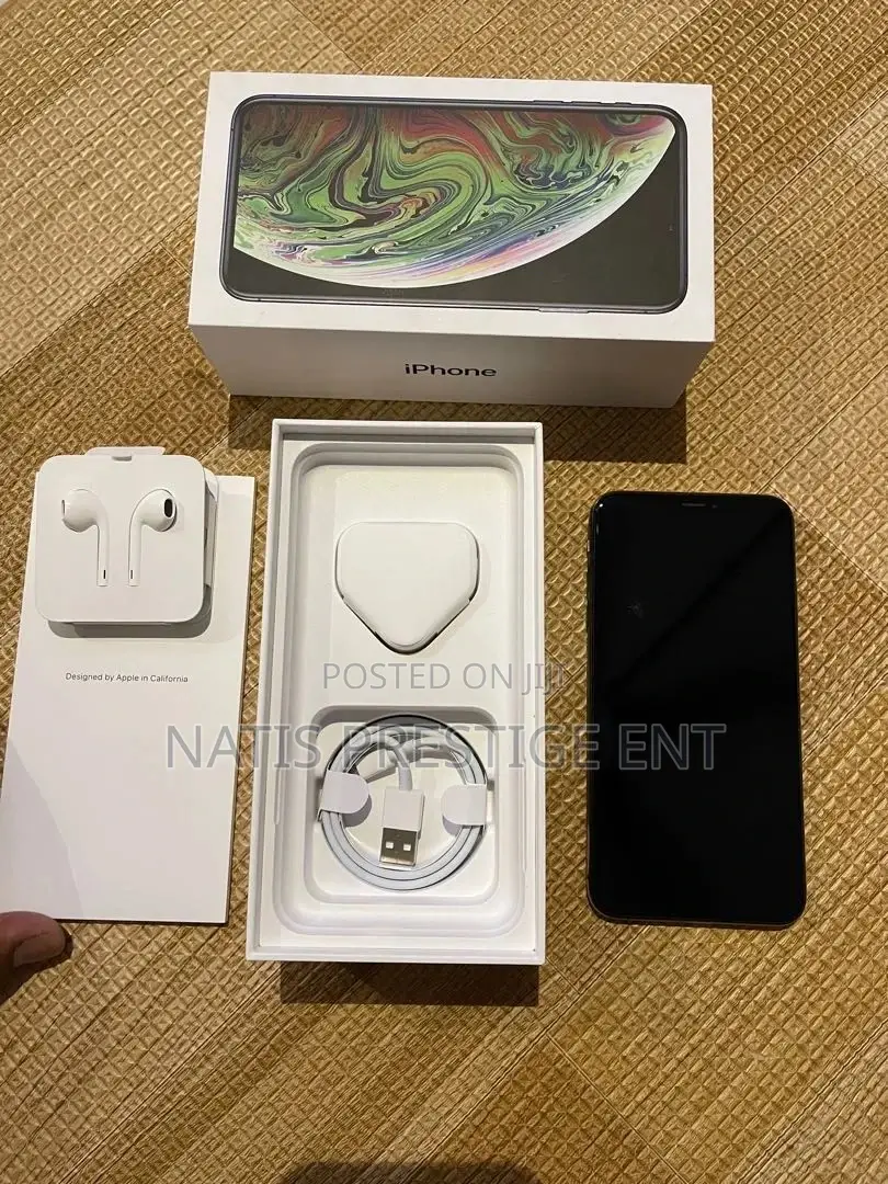New Apple iPhone XS Max 256 GB Black