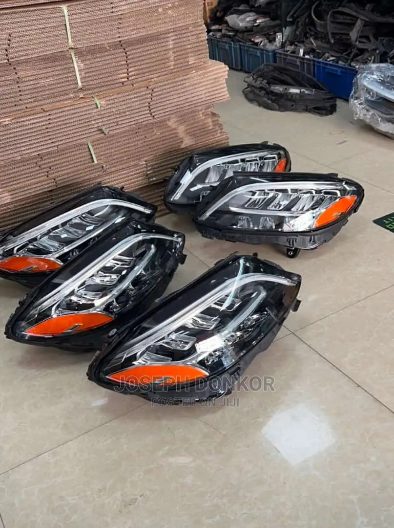 Benz C300 W205 Headlight 2019,2020,2021 Pair