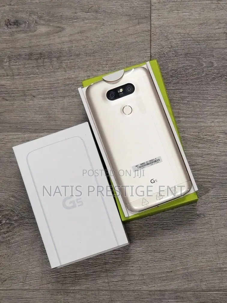 New LG G5 SE 32 GB Silver