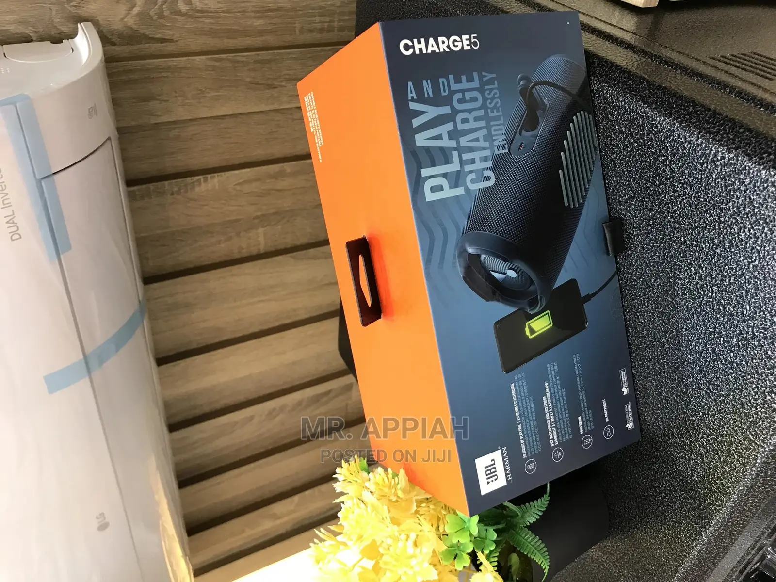 Turn on the Party Mode With JBL Charge 5
