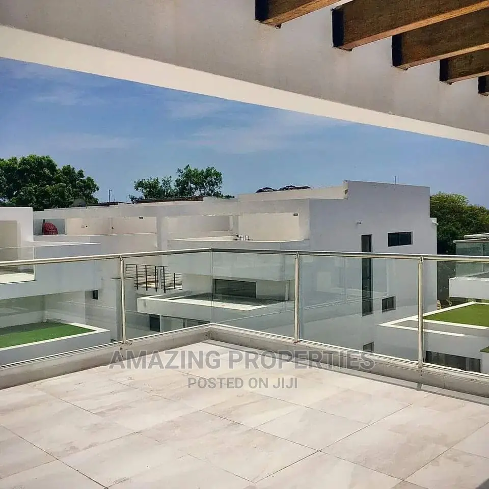 4bdrm Townhouse/Terrace in Cantonments for Sale
