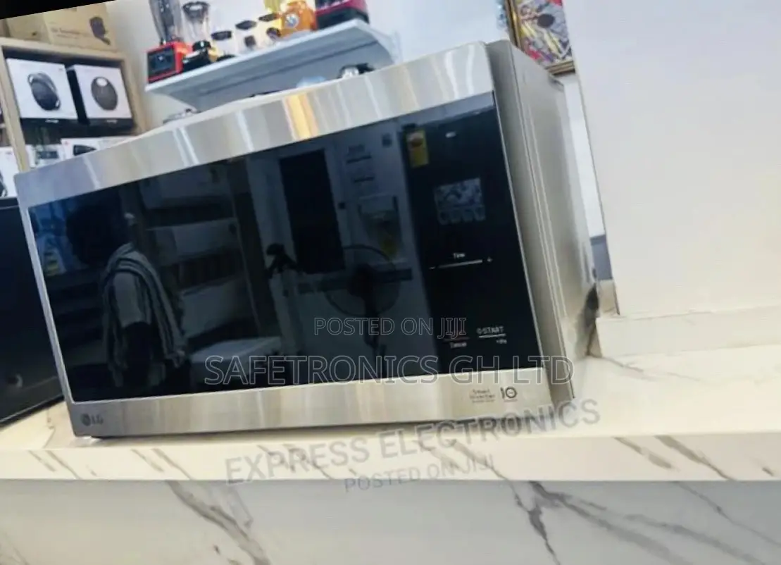 Sleek and Elegant Design MH8265GIS Microwave Oven LG 42L