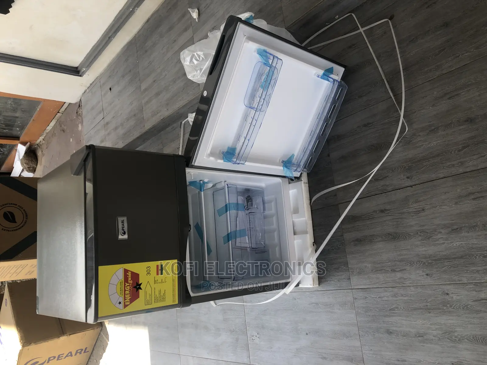 Available(Durable Pearl Table Top Double Door Pf-10t Fridge)