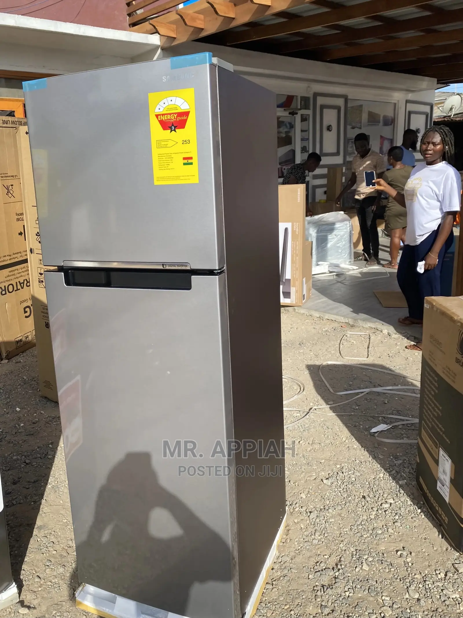 Eco-Friendly Samsung Bottom Freezer Fridge (Rt26)