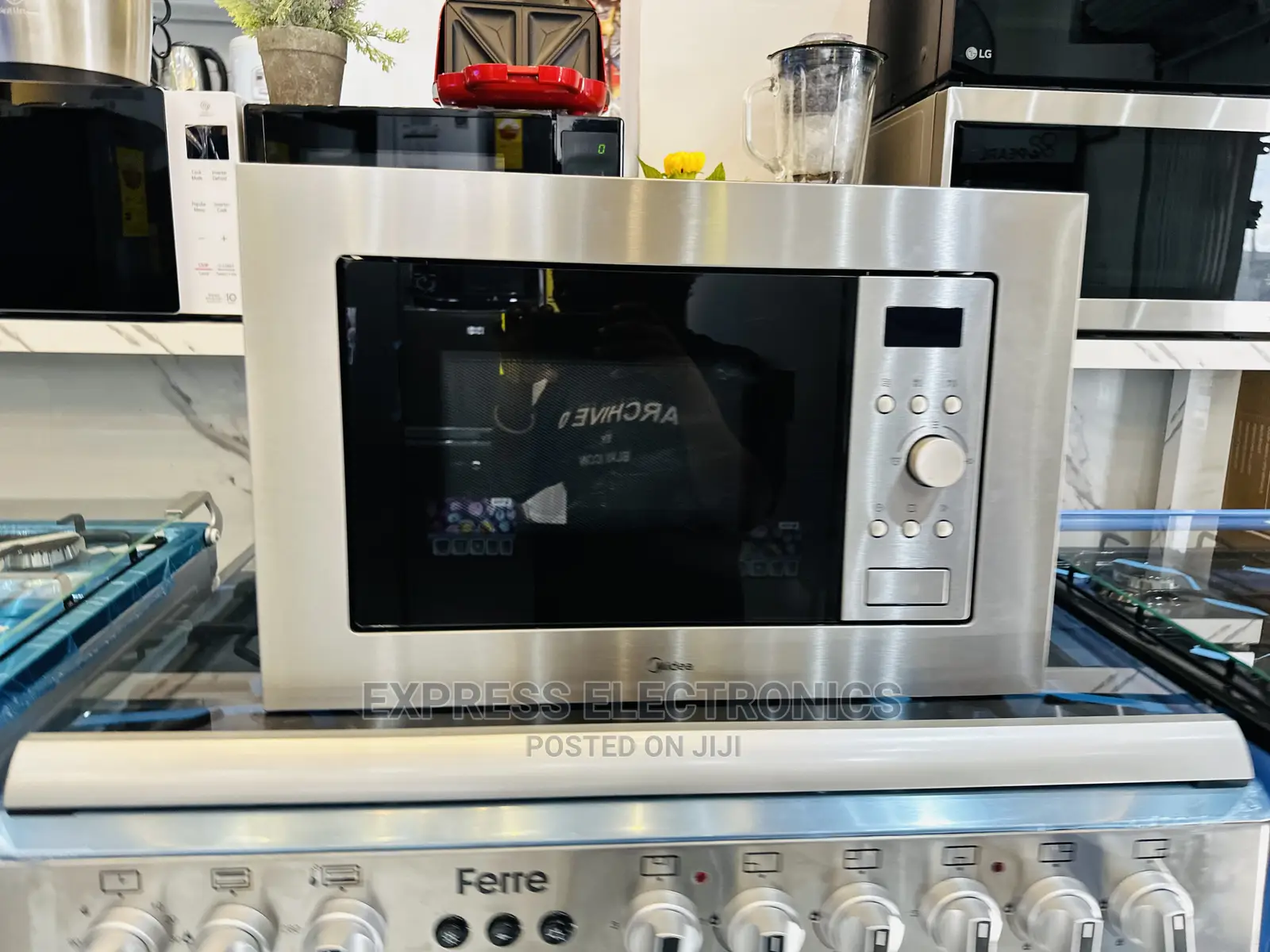 AM717BS7 Midea Microwave Oven Inbuilt Sliver —— Solo