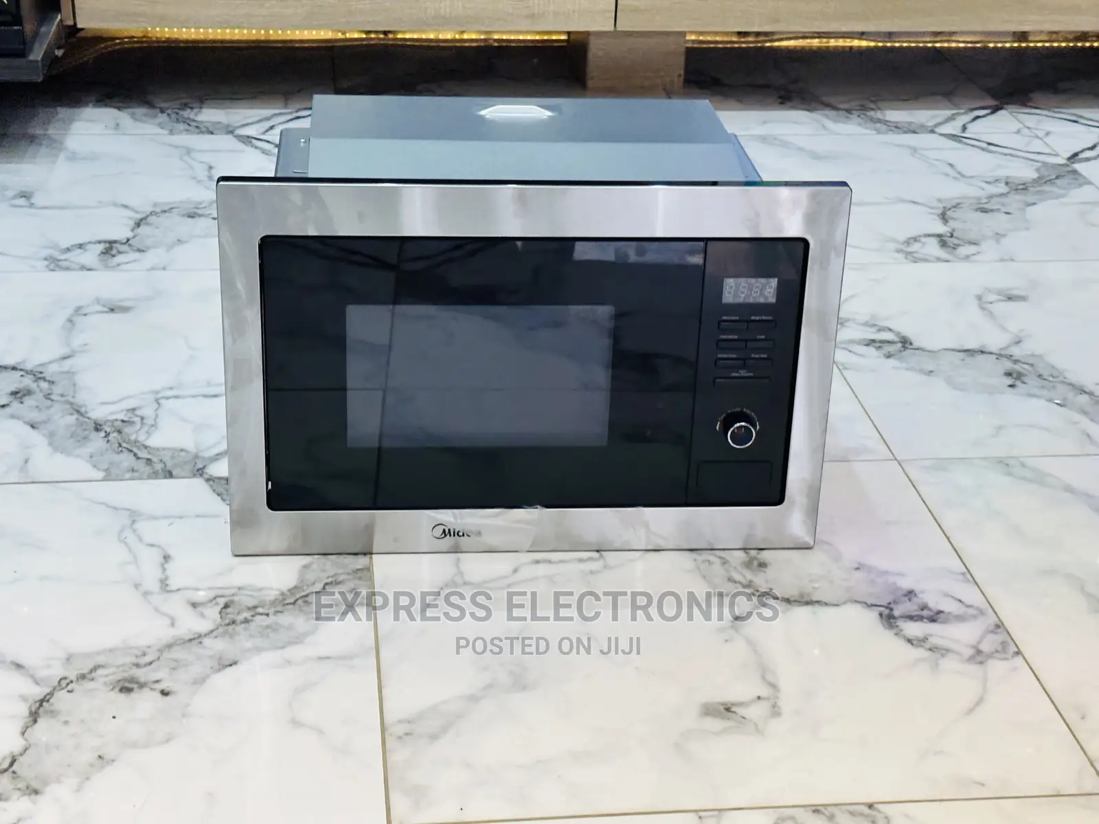 Solo Microwave Oven Built in Midea Am925bve