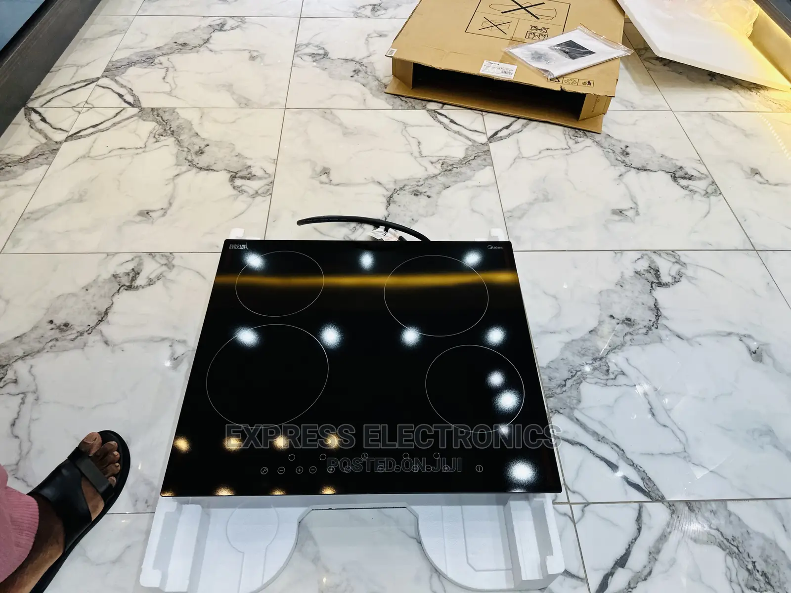 Furnace Cooker Midea Inbuilt MC-HF605 4burner Hob