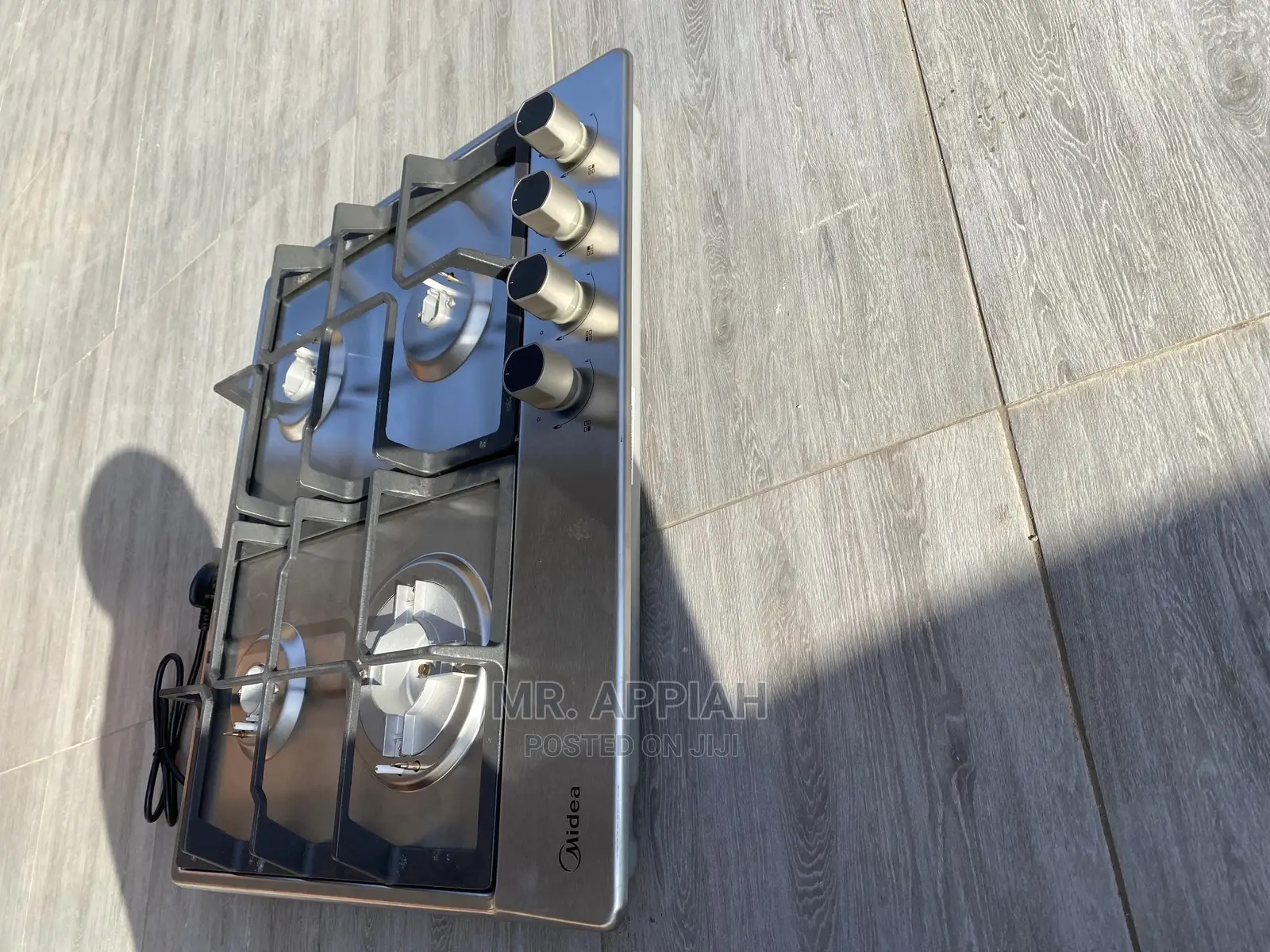 Cook Effortlessly With Midea (60G40ME)4 Gas Burner