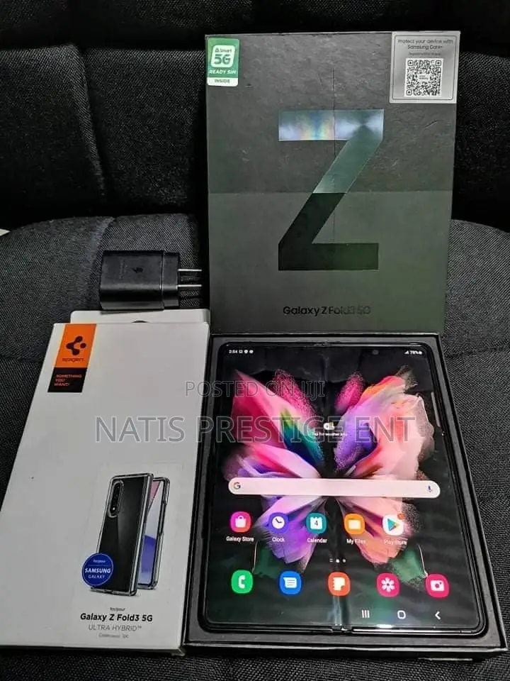 New Samsung Galaxy Z Fold 2 256 GB Black