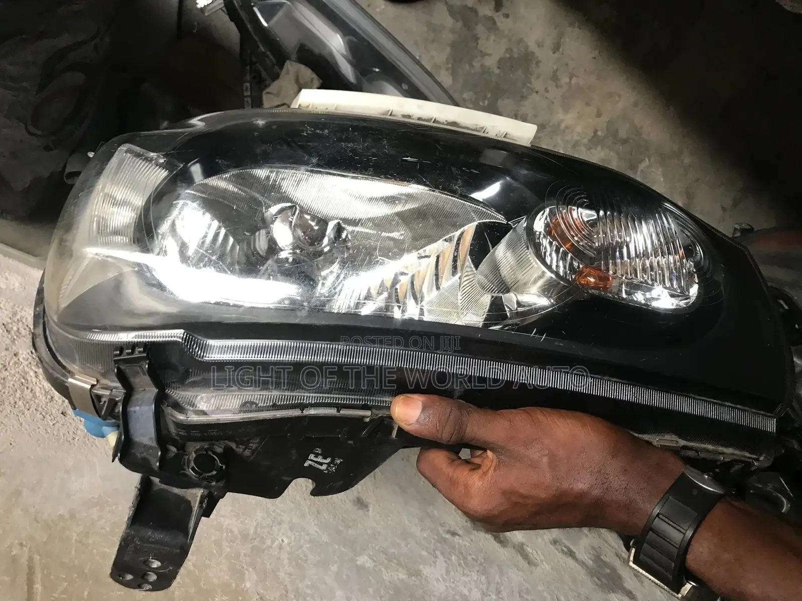 Nissan Cube Head Light Left