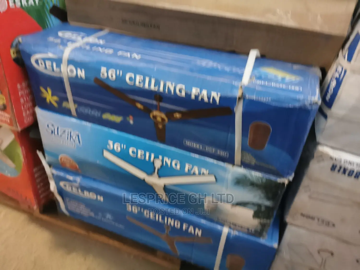 Top Delron Ceiling Fan 56"