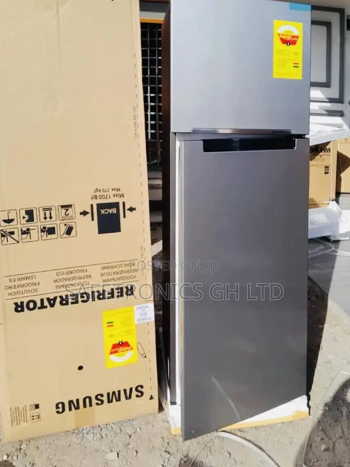 Available Samsung 260 Litres Double Door Fridge RT26HAR2DSA
