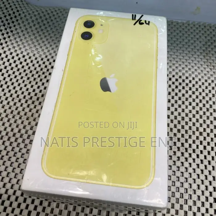 New Apple iPhone 11 128 GB Yellow