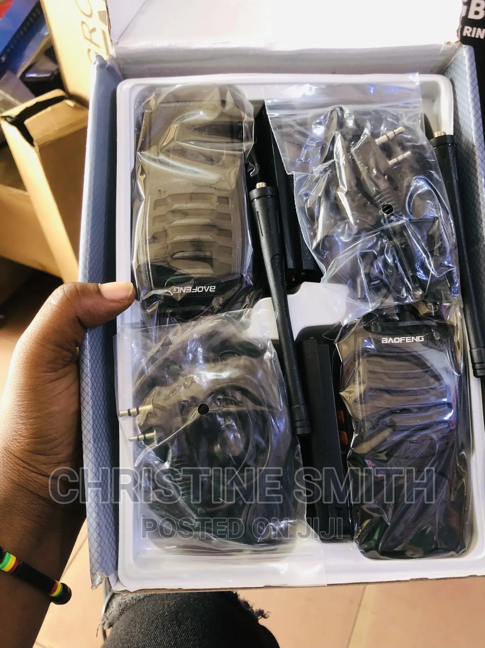 Baofeng Walki Talkie 2 in 1
