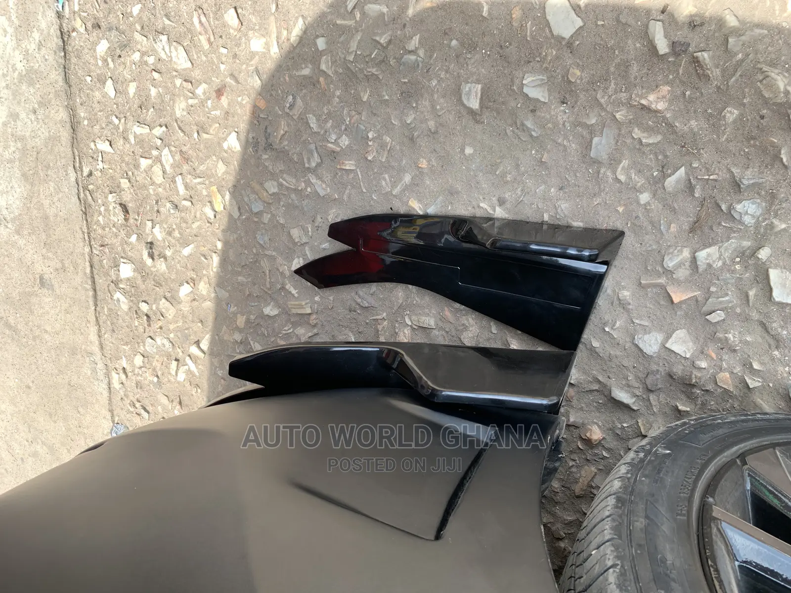 Universal Back Bumper Corner Flaps BMW Honda Toyota Benz