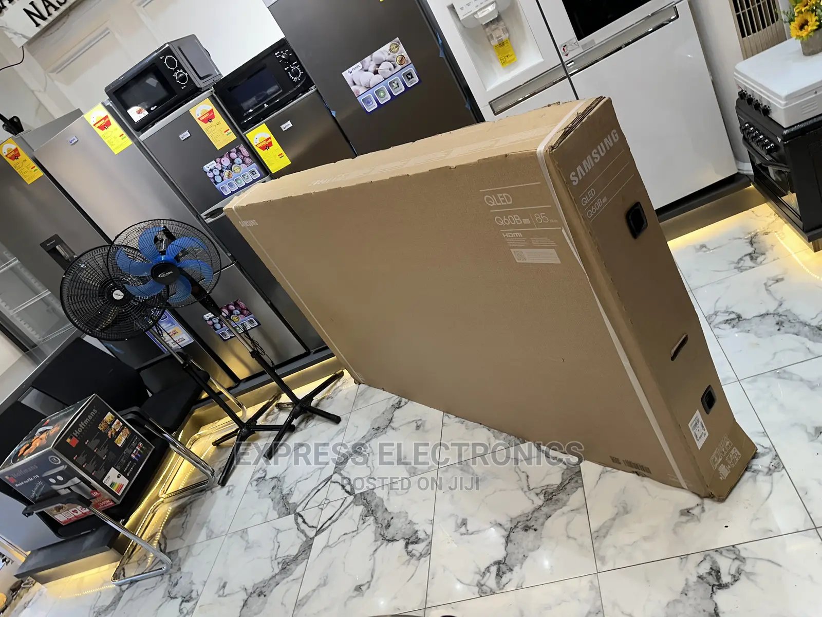 Dual Led Display UHD QLED Samsung 85q60a