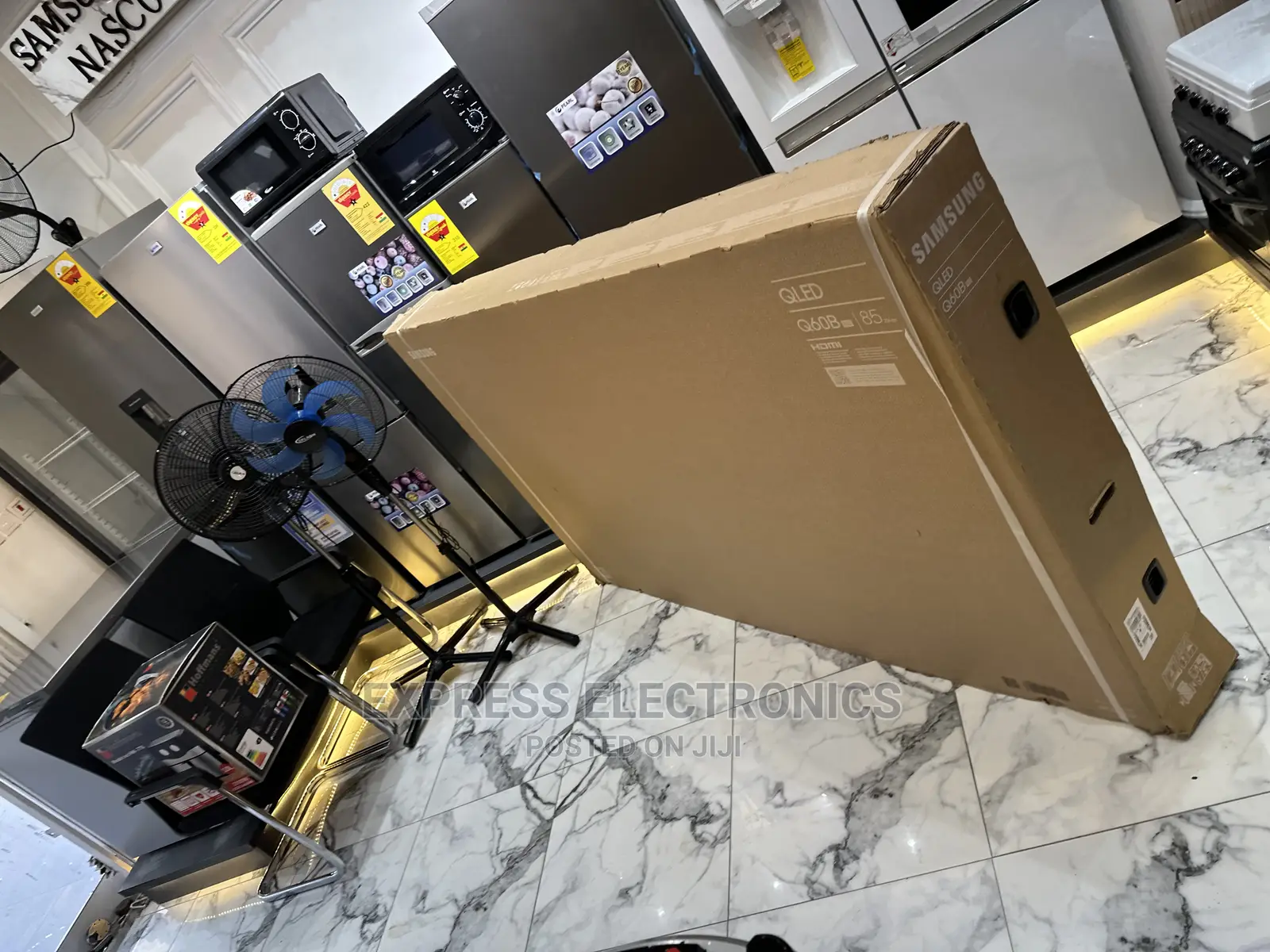 Ultra Modern and Slim UHD QLED 85q60a