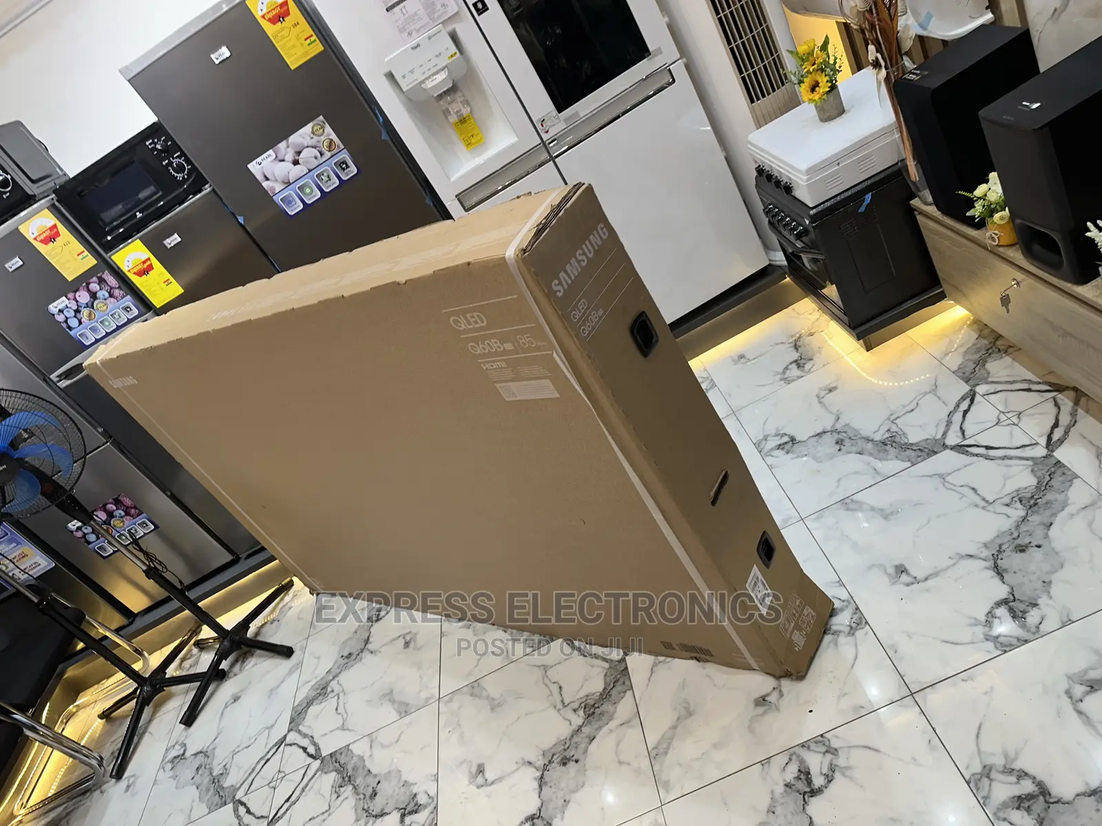 Samsung UHD QLED 85q60a