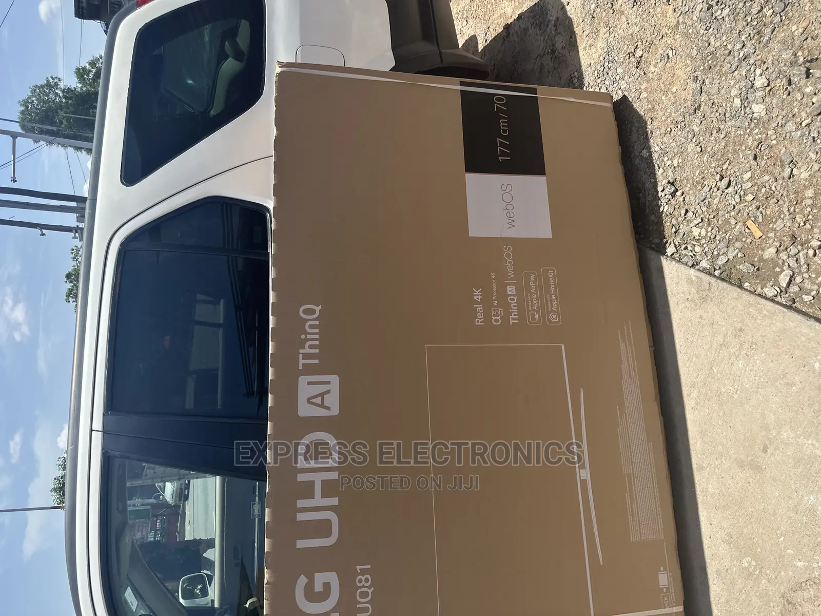 New Arrivals LG LED Uq81 70'' Smart TV