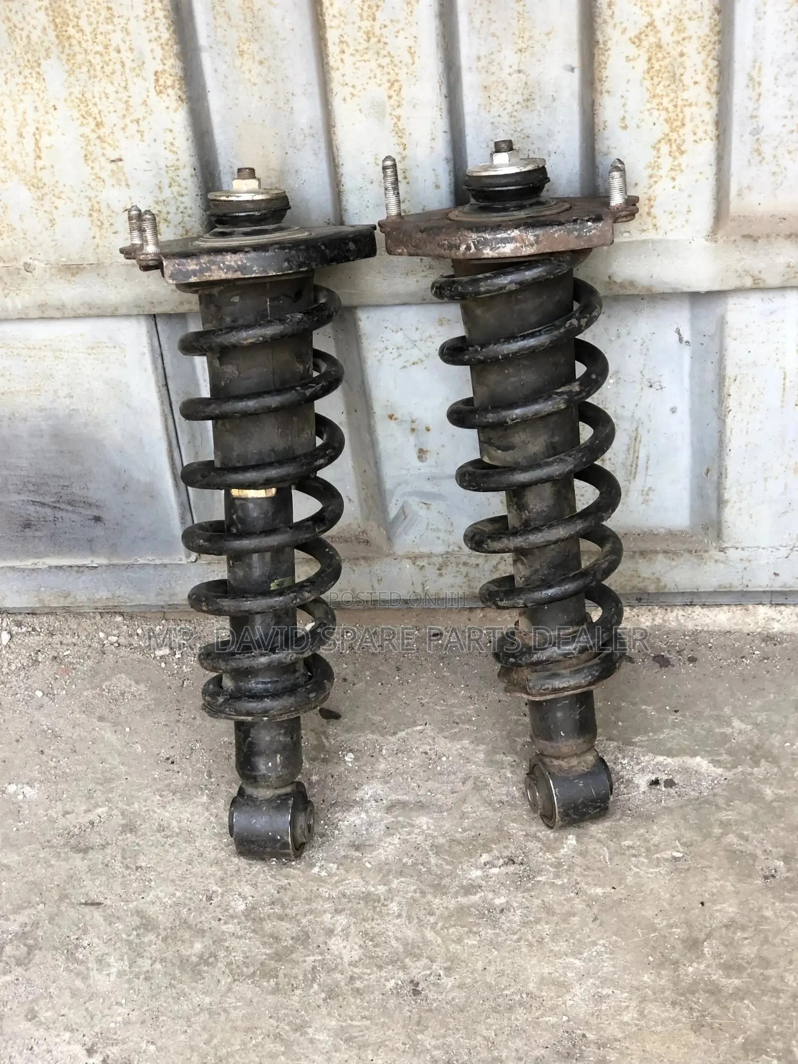 Pontiac Vibe Back Shock Absorbers