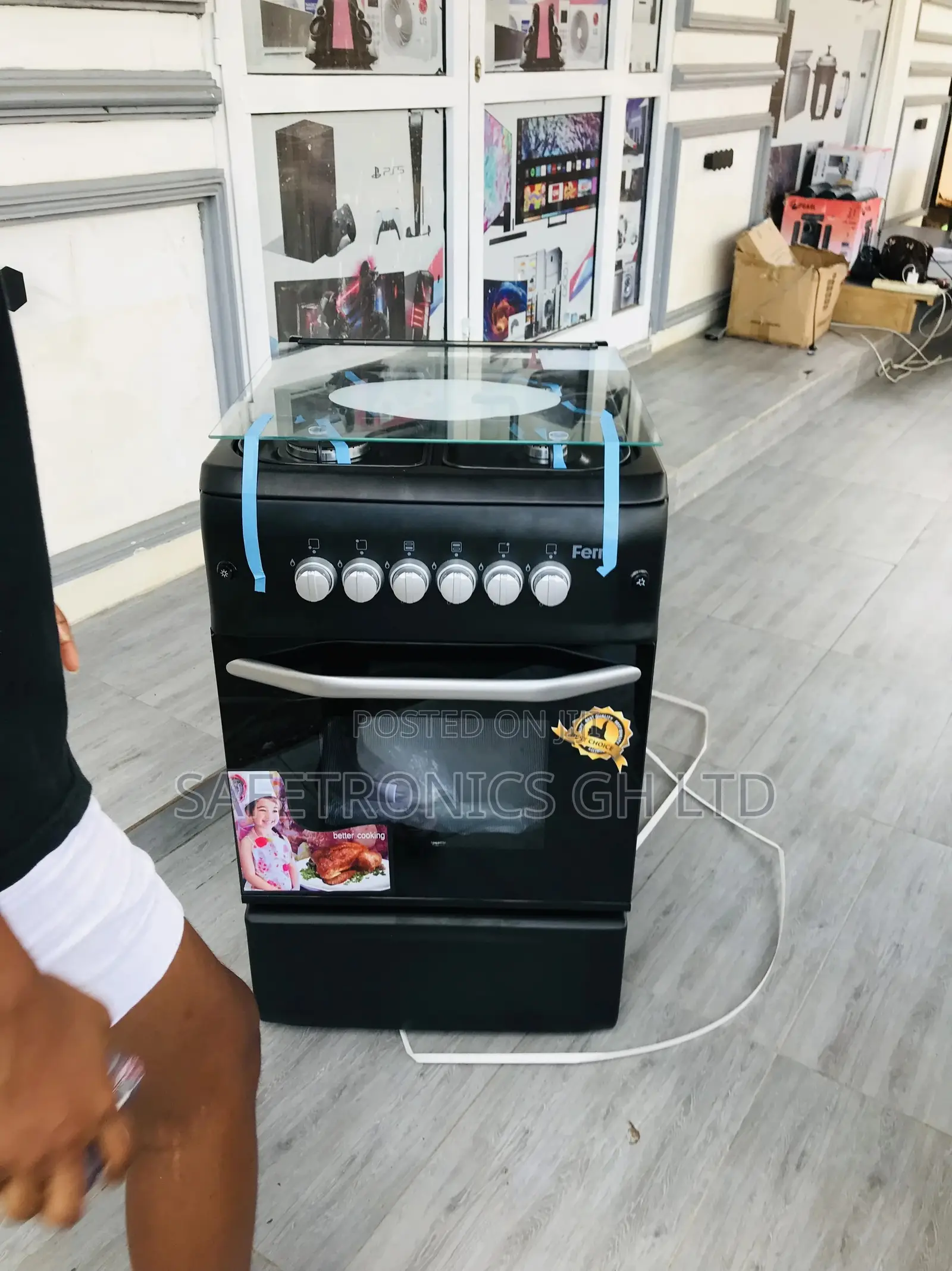 Ferre Black 4 Burner Gas 50x55 Oven With Grill