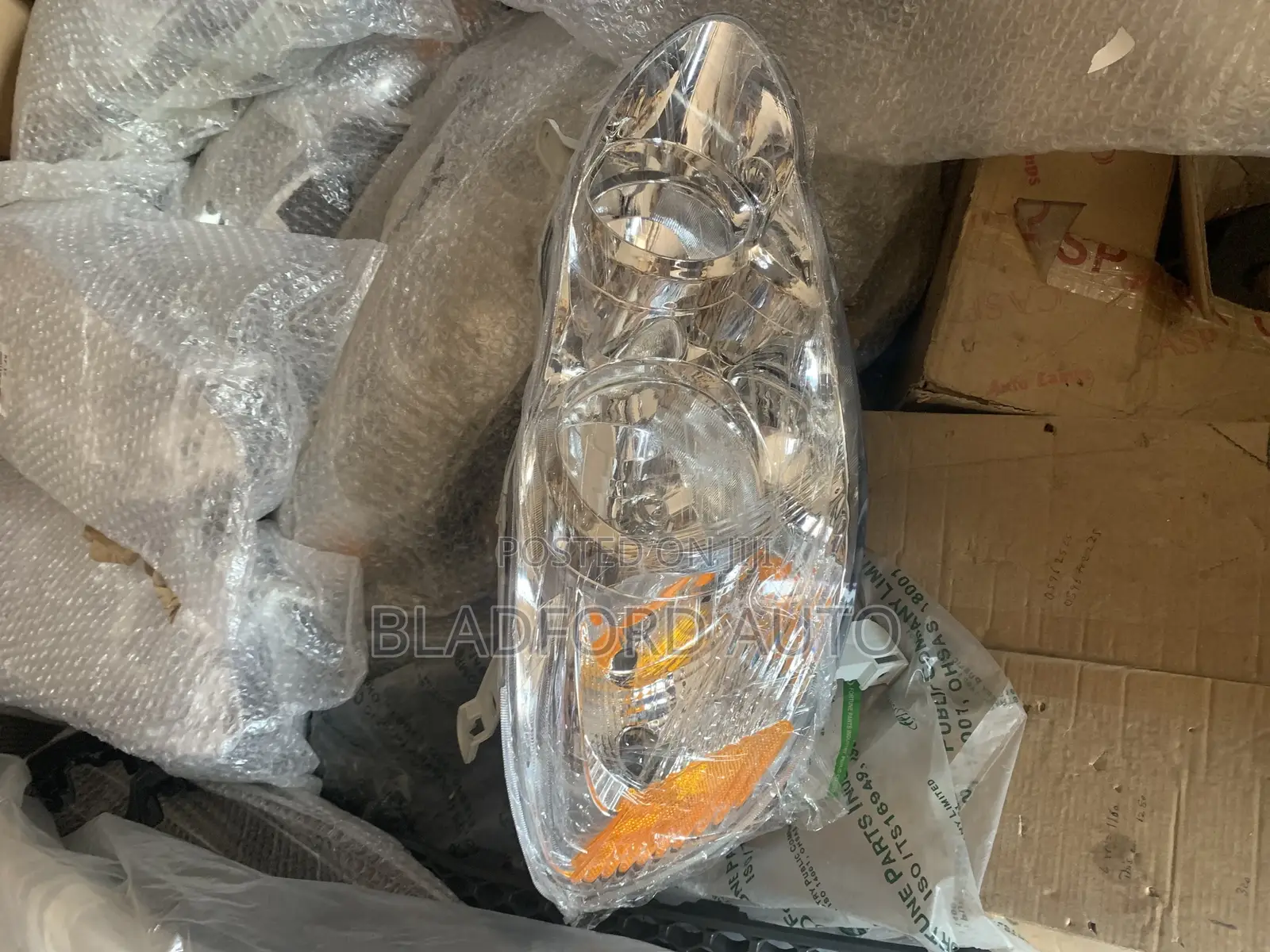 Corolla 2006 Headlight Pair