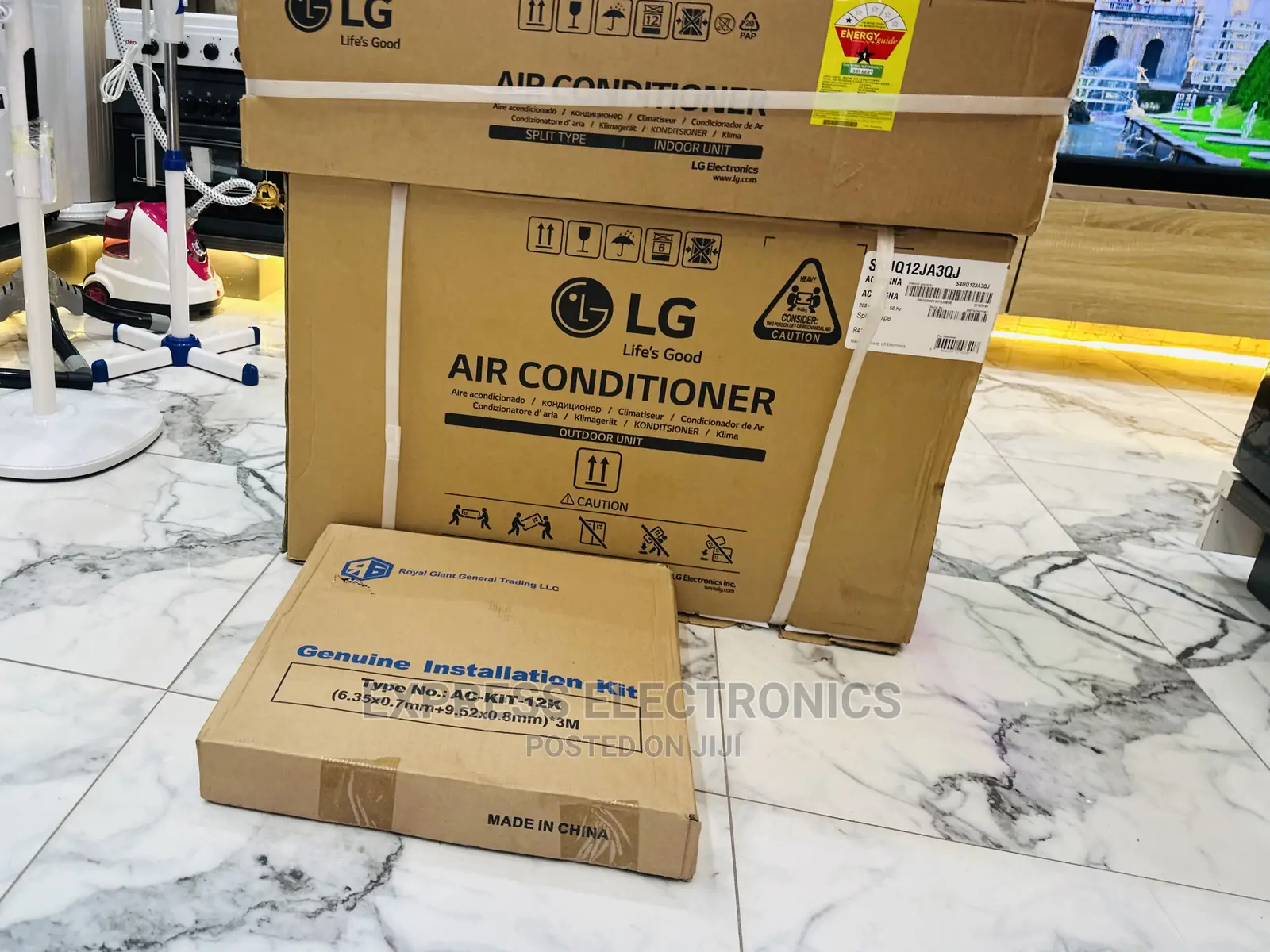 Authentic Skeek White Dual Inverter LG 2.5hp Split AC